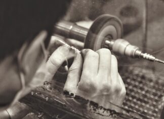 Czy polerowanie usuwa rysy?