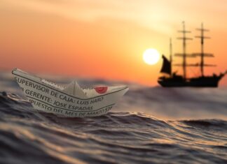 Jakim papierem szlifować stara farbę?